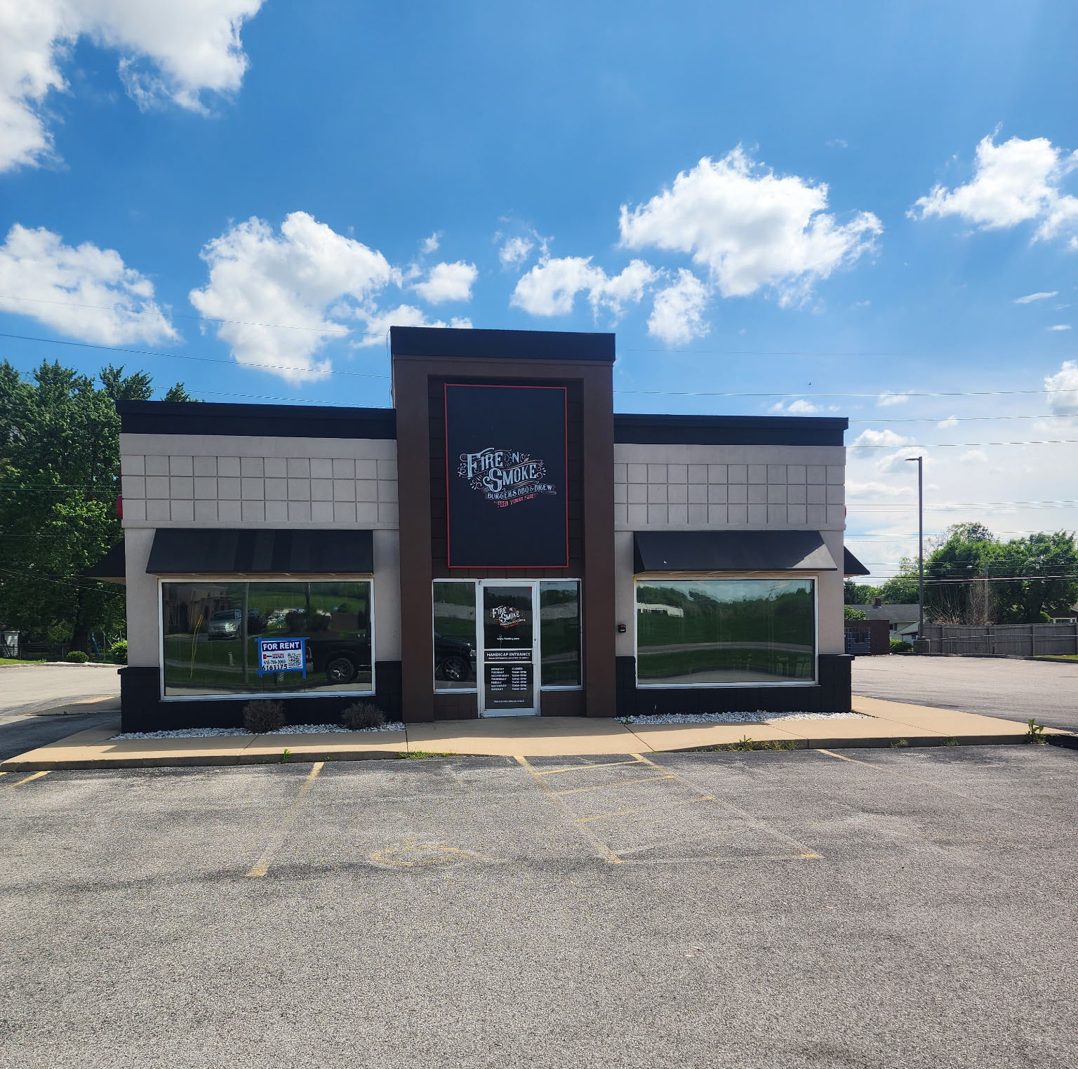 609 S. Main Street, Troy, IL 62294